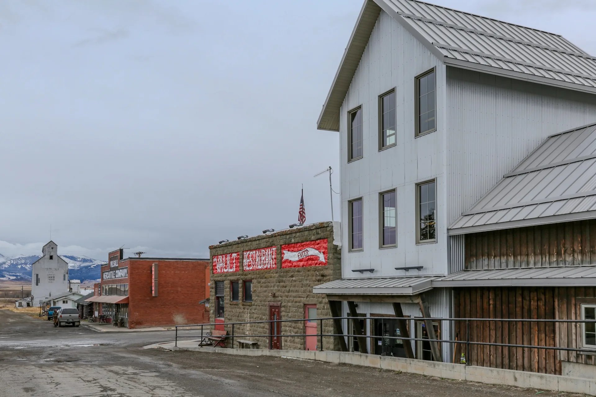 wilsall-montana-downtown